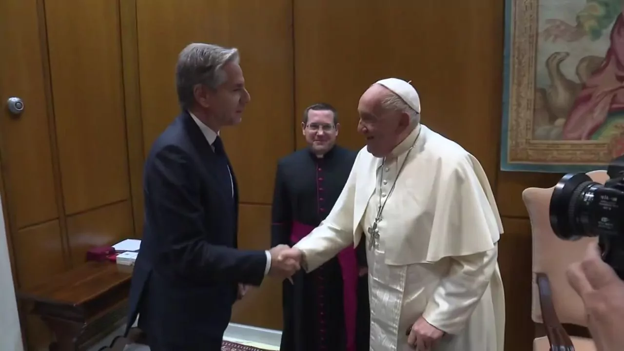 Papa Francisco recibe al secretario de Estado estadounidense, Anthony Blinken