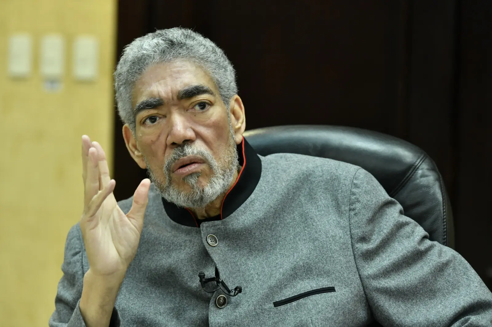 Abinader destituye a Miguel Mejía como ministro sin cartera tras sus declaraciones polémicas