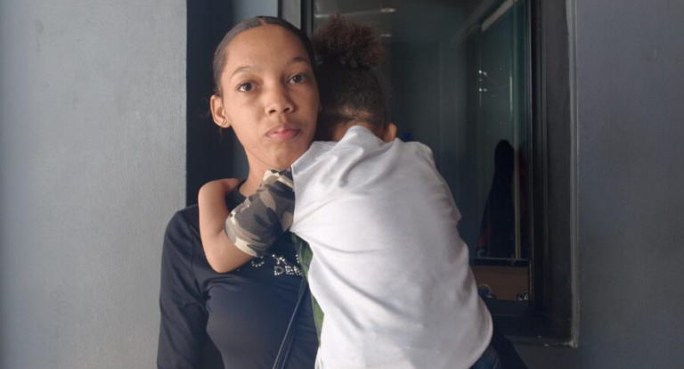 Madre solicita ayuda para costear cirugía de implante coclear y que su hijo de 3 años pueda escuchar