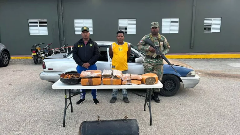 Ocupan 11 paquetes de marihuana en un tanque de gas y 150 mil cigarrillos ocultos bajo sacos de maíz