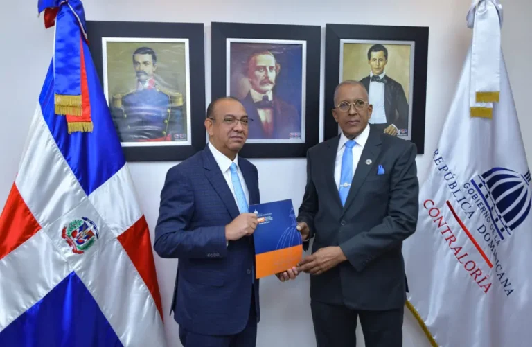 Deligne Ascención pide a la Contraloría que audite su gestión en Obras Públicas