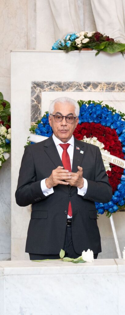 La ETED honra a los Padres de la Patria y destaca avances en el sistema eléctrico como pilar del desarrollo nacional