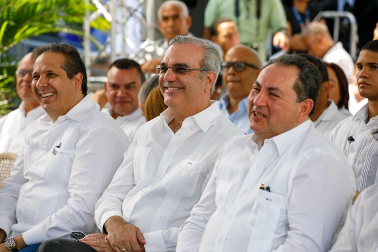 Abinader inaugura primer hospital traumatológico del Sur por una inversión de RD$898,061,105.62