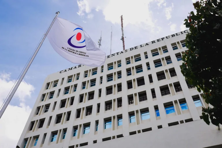 Auditoría expone fallos en la gestión de Yokasta Guzmán en Contrataciones Públicas