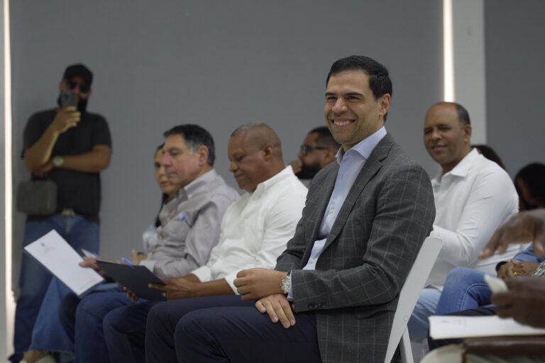 Roberto Ángel presenta Plan Frontera para impulsar desarrollo cultural en esas provincias