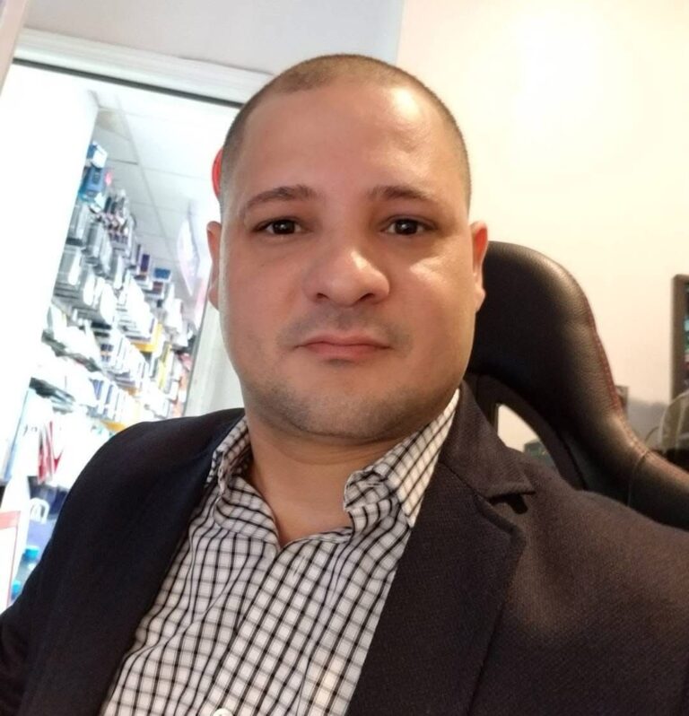 El Dilema de Representar un Partido Político: ¿Lealtad o Compromiso con el Pueblo?