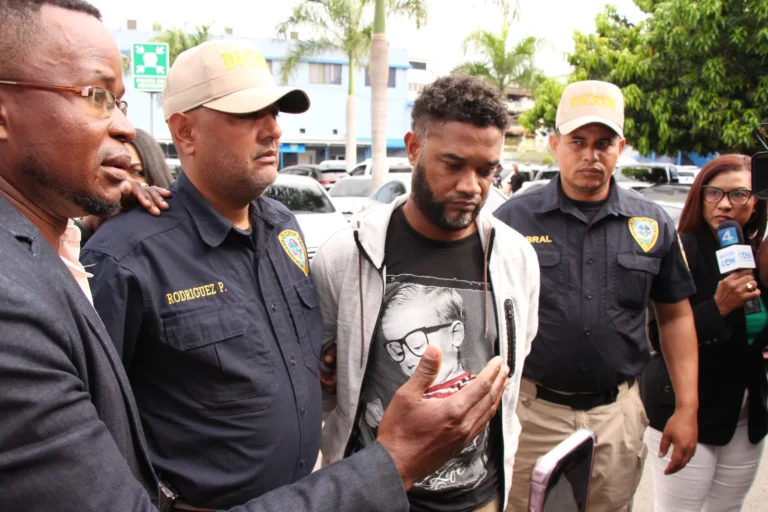 “Estoy súper arrepentido”, dice teniente que mató expareja y a su madre en La Vega