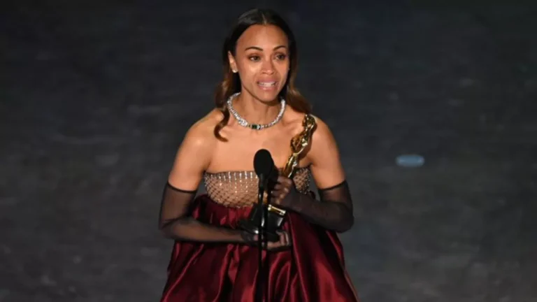Zoe Saldaña hace historia al ganar el Oscar y dedica emotivo discurso a sus raíces dominicanas
