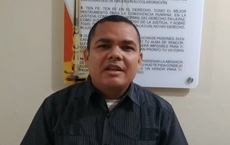 Hombre denuncia expareja no le deja ver a sus hijos y lo acosa