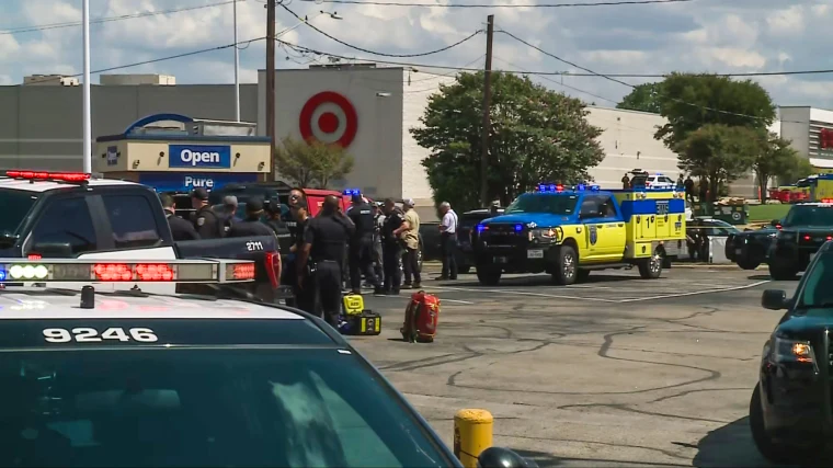 Un hombre armado mata a tres personas en una tienda Target en Austin, Texas