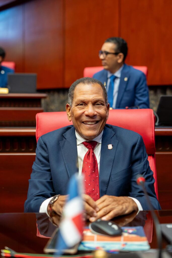 Senador Dagoberto Rodríguez Adames destaca avance en procesos de licitación y obras viales en la provincia Independencia