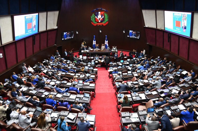 Diputados aprueban Presupuesto de 1,8 billones de pesos tal y como lo envió el Poder Ejecutivo