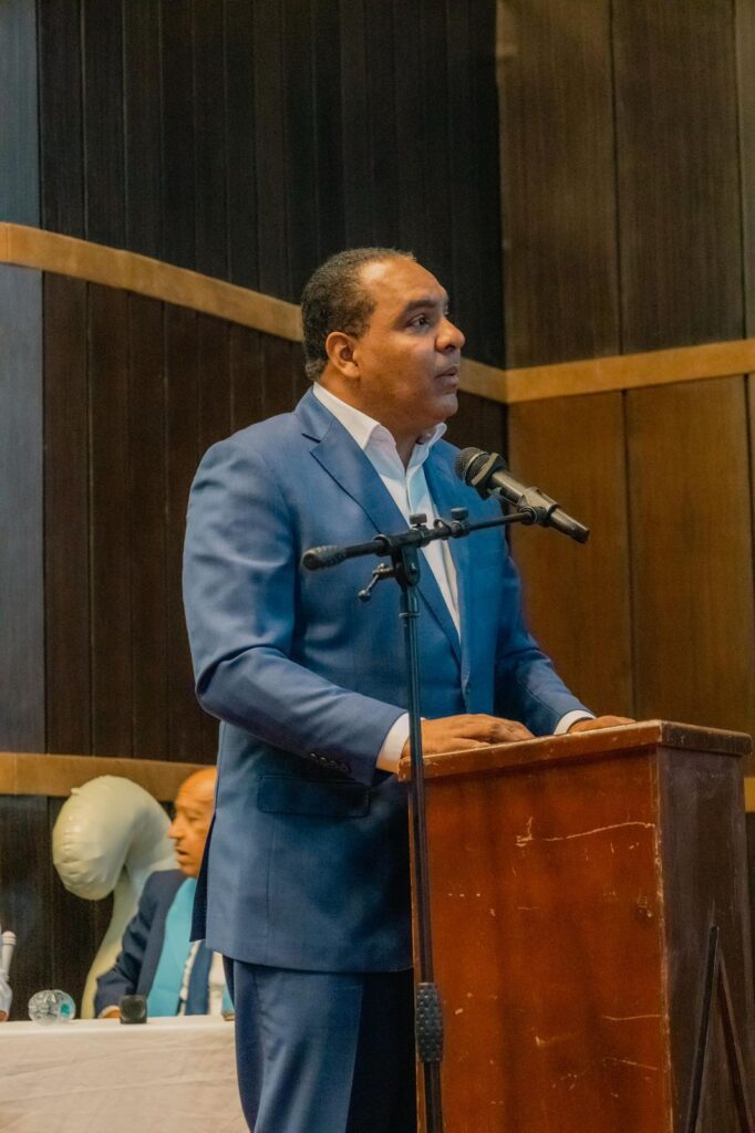 Pabellón de la Fama del Deporte de Barahona elige a Edgar Batista como presidente de Honor para 2026