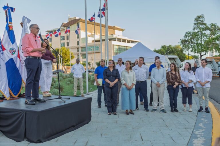 Alcaldía del Distrito Nacional y Unidad Ejecutora ECO5RD inician la “Ruta de la Limpieza Navideña”