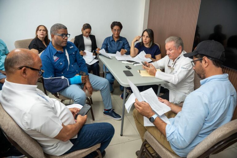 Propeep y Desarrollo Barrial supervisan y coordinan intervenciones del “Gobierno Contigo” en La Altagracia