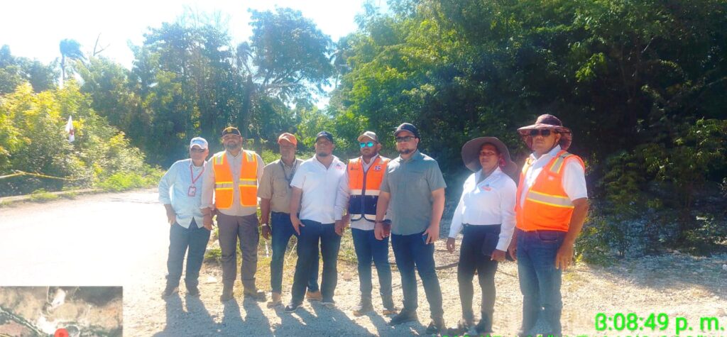Obras Públicas realiza recorrido con contratistas para intervenir carretera circuito del Lago Enriquillo en Independencia