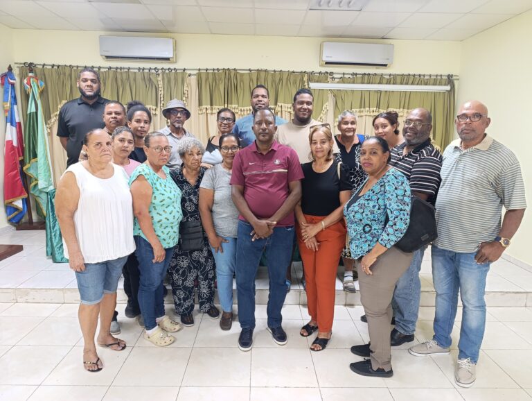 DUVERGÉ: Juntas de Vecinos llaman a la población rechazar instalación de nuevos medidores de Edesur