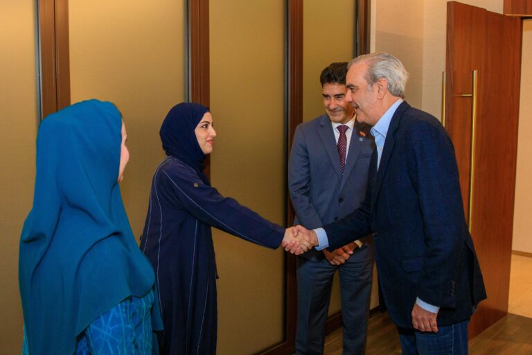 Abinader llega a Dubái para participar en la Cumbre junto a líderes e inversionistas de todo el mundo