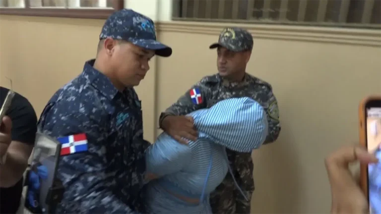 Dictan tres meses de prisión preventiva contra joven acusada de matar a su hermana