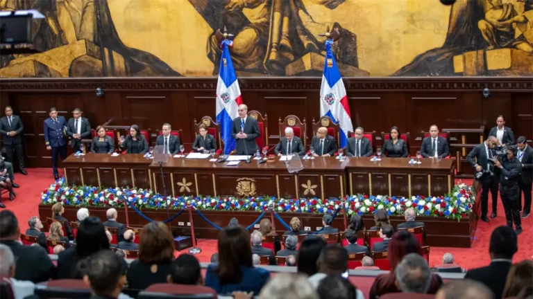 Abinader resalta ejecución de RD$47,290 millones en obras públicas, la cifra más alta en 12 años