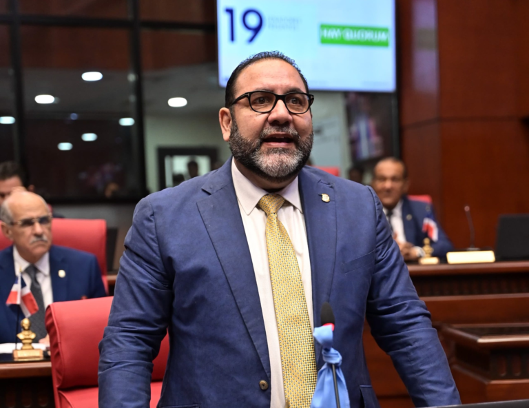 Senado aprueba en primera lectura proyecto que elimina las candidaturas independientes