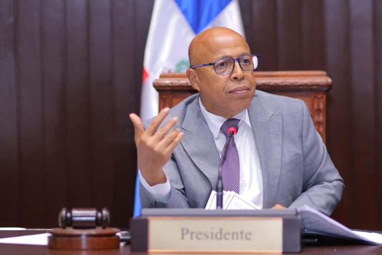 Alfredo Pacheco dice que la cesantía no será tocada en la Cámara de Diputados