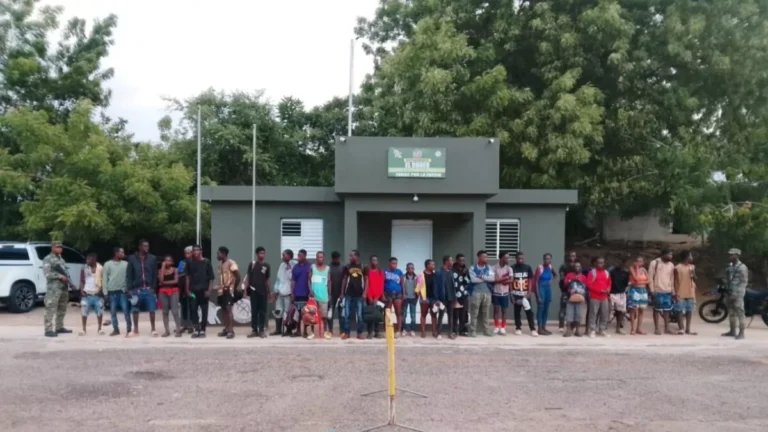 Ejército intercepta 63 haitianos ilegales durante operativos en Dajabón