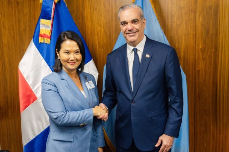 Presidente Abinader plantea llevar a nuevos niveles las relaciones entre República Dominicana y Perú tras bilateral con Keiko Fujimori