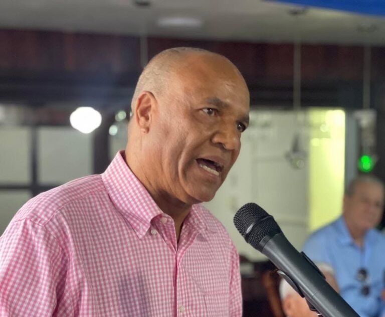 César William Tejeda arremete contra el alza de combustibles y acusa al Gobierno de alejarse de la gente