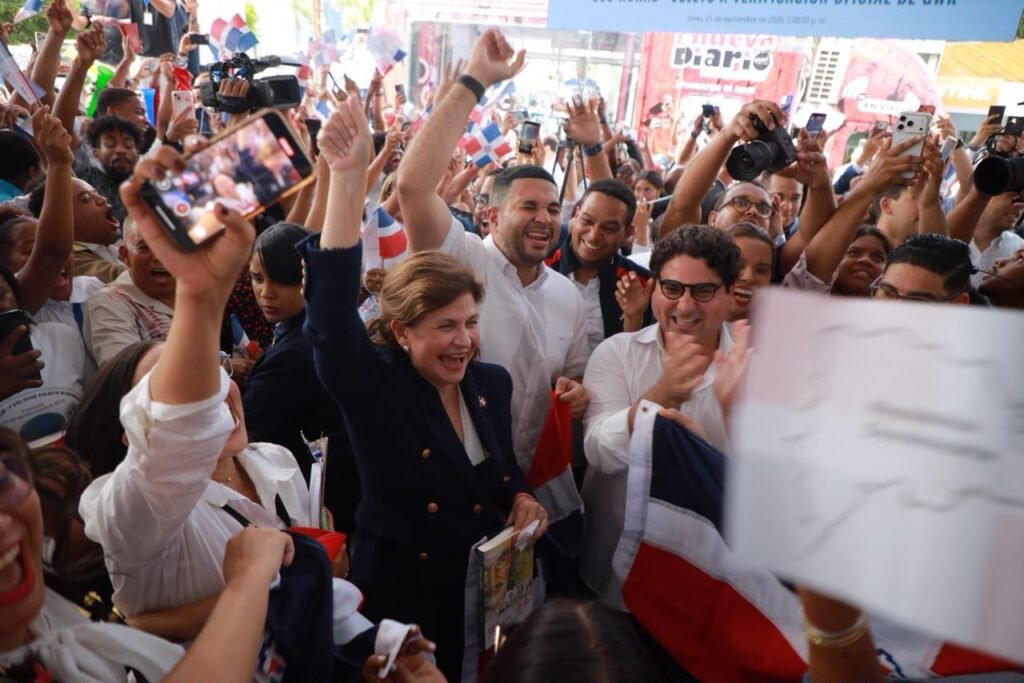 República Dominicana rompe récord con 500 horas de lectura corrida