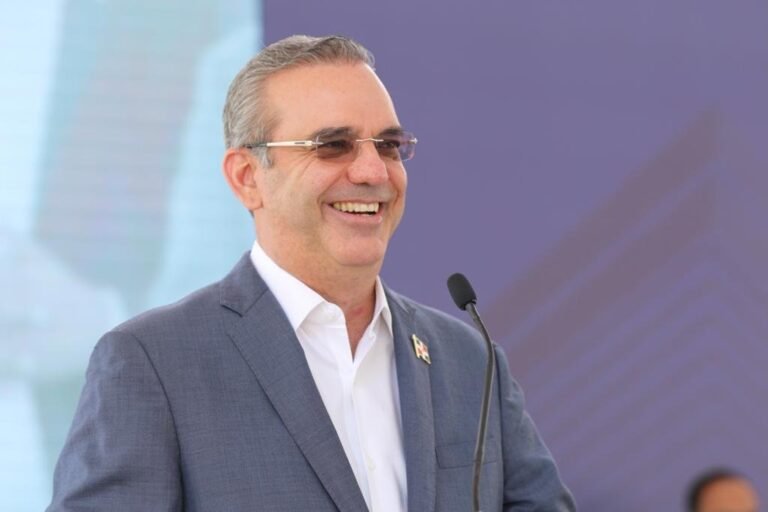Abinader afirma que durante su gobierno ha disminuido la pobreza y fortalecido la lucha contra el narcotráfico