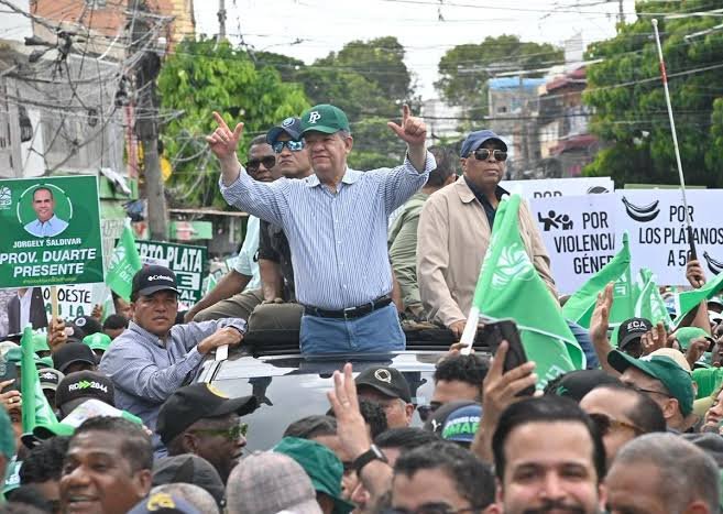 Leonel dice «precios de alimentos han aumentado hasta 100% durante gobiernos del PRM»